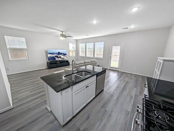 4th image of 27939 Western Creek Ct