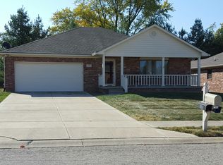 105 Divinity Ct, Mooresville, IN 46158