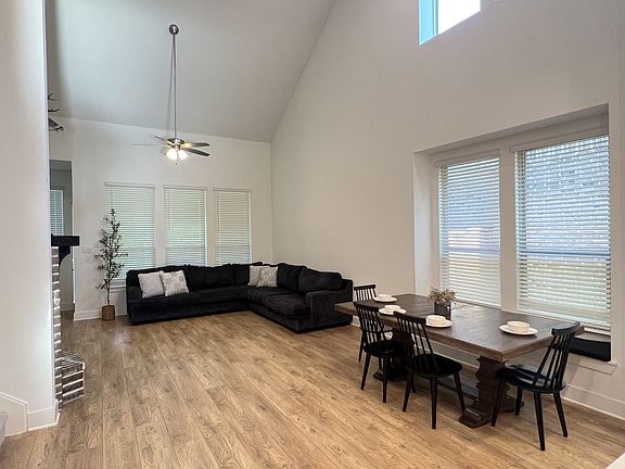 4th image of 4166 Carter Ct