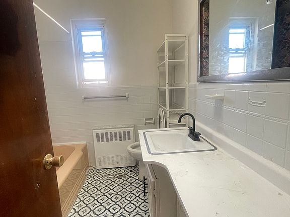 3rd image of 1910 Utopia Pkwy Floor 3