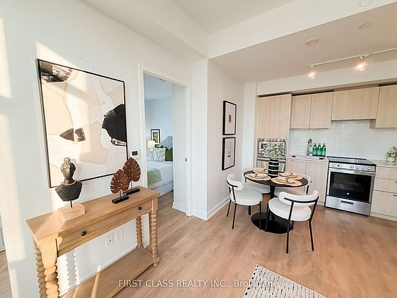 2nd image of 501 Yonge St #2805