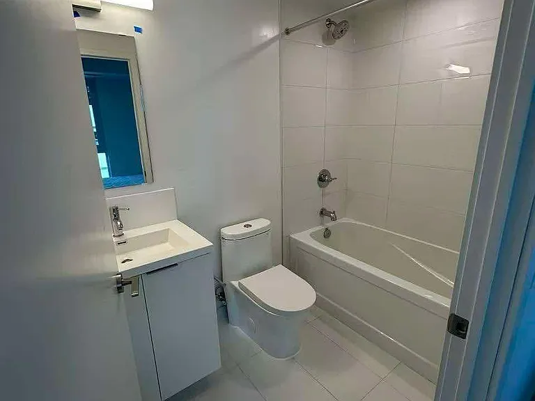 230 Simcoe St #1329 — Photo 3
