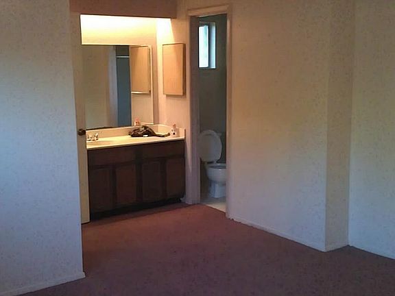 4th image of 1450 Castle Glen Dr