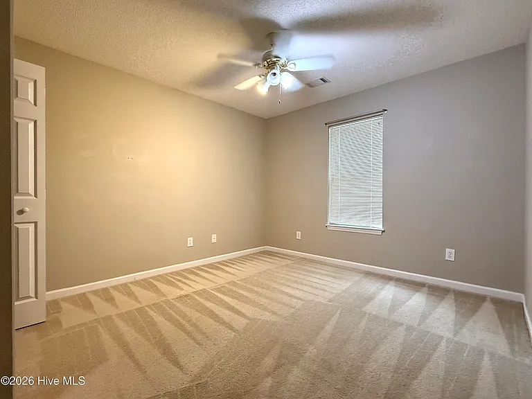 453 Connemara Trl — Photo 11