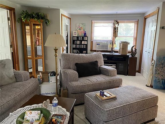 3rd image of 225 Juanita Dr