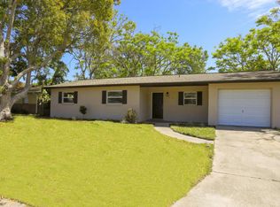 1729 Derbyshire Rd, Daytona Beach, FL 32117