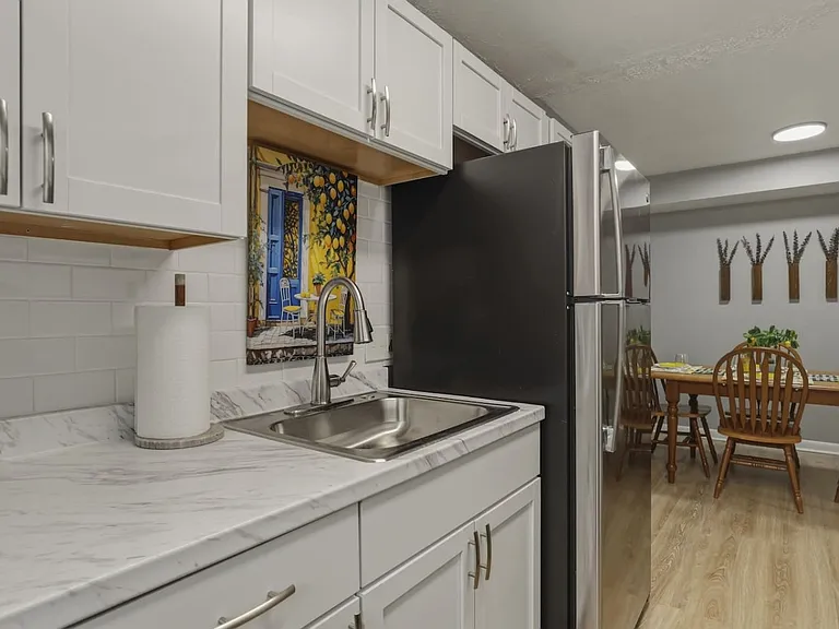 141 W Pulteney St #103 — Photo 11