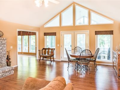 30 Luncarty Ln, Bella Vista, AR, 72715