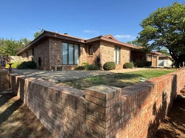 308 SW 22nd St, Seminole, TX 79360