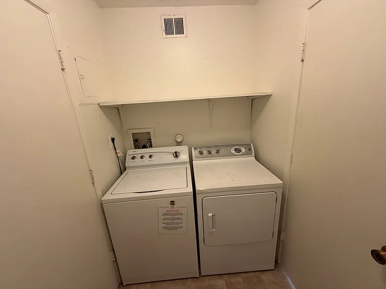 8444 Spain Rd NE — Photo 17