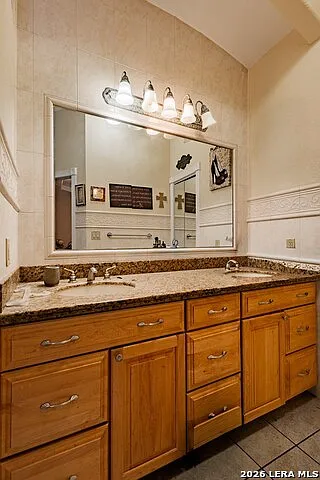 2201 Zacatecas Dr — Photo 34