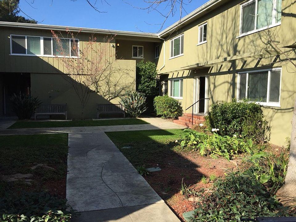 1st image of 400 Ravenswood Ave APT 5