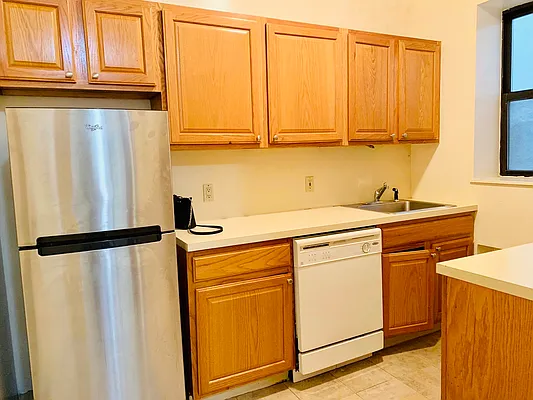 Rented by Corcoran | media 21