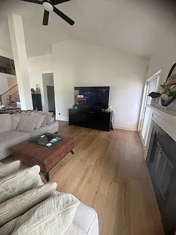 195 Apricot Way — Photo 10
