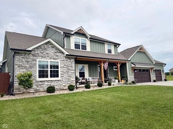 1344 Redwood Dr, Crawfordsville, IN 47933
