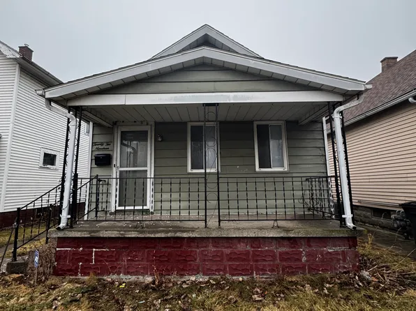 2219 Woodford St, Toledo, OH 43605