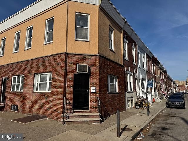 1st image of 2252 S Darien St