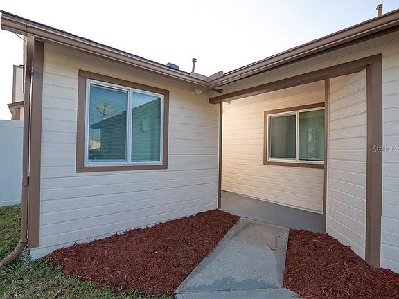4th image of 2337 Turpin Dr