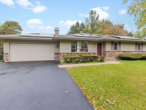 2nd image of 5762 La Cresta Dr