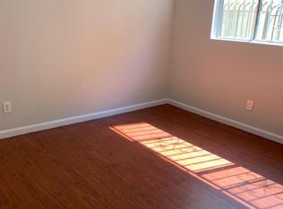 1437 W 105th St, Los Angeles, CA 90047