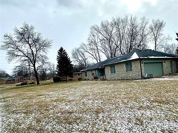 2nd image of 280 S Restin Rd