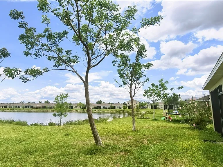 18540 Cronin Sand Ln — Photo 24