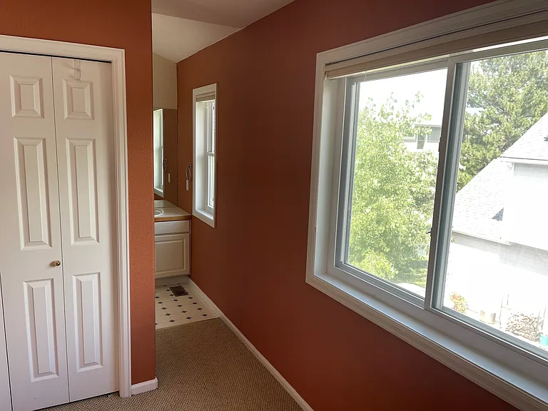 Second upstairs bedroom with private bathroom