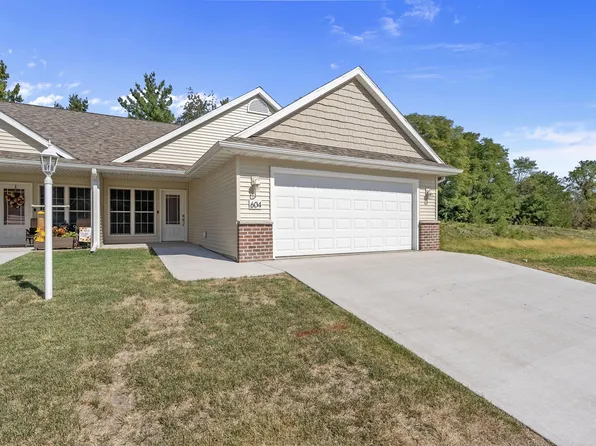 604 Aspen Trl, Muscatine, IA 52761