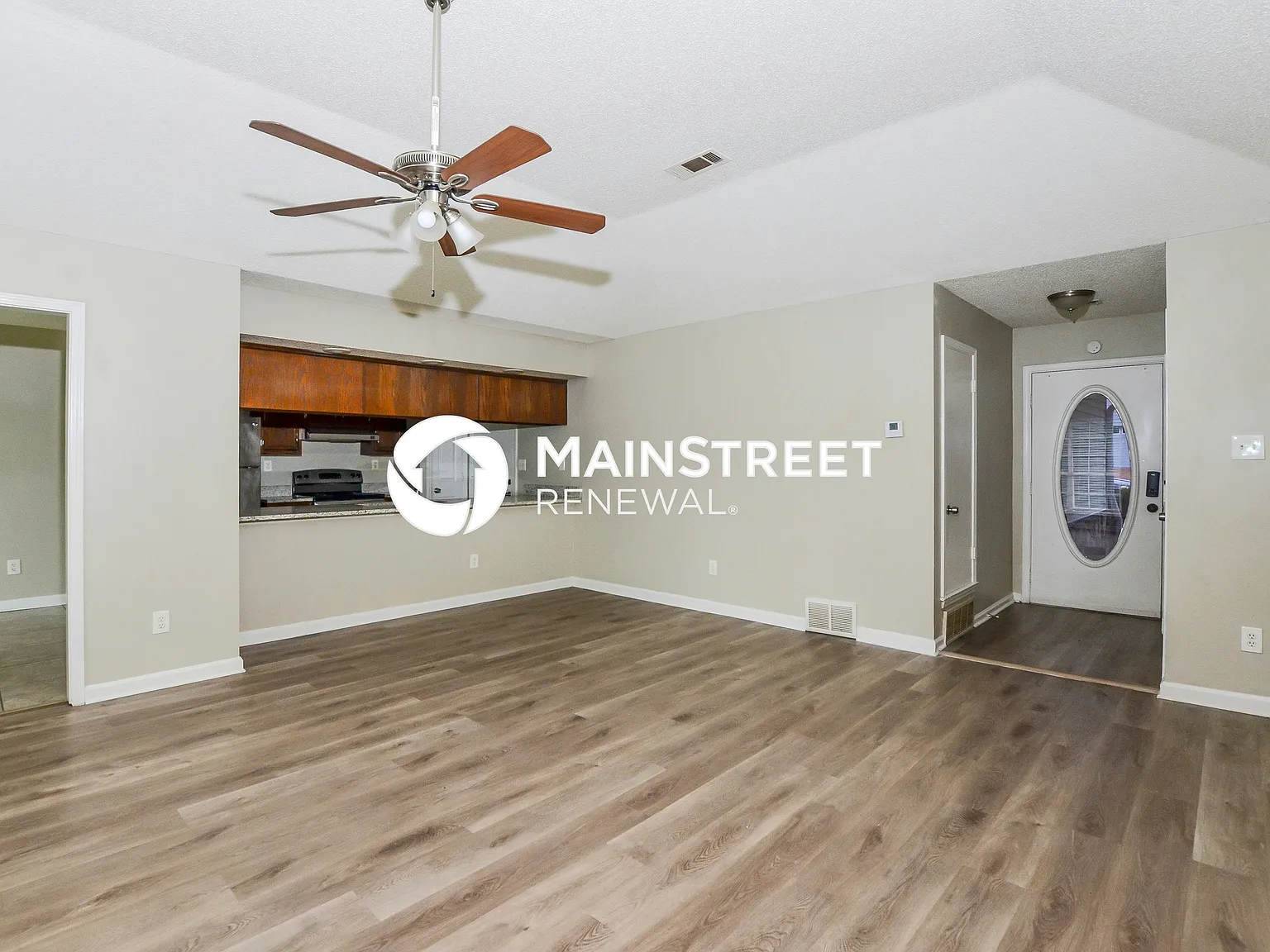 1247 Grange Way Dr — Photo 2