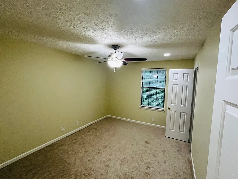 3905 Westlawn Pl — Photo 6