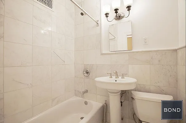 Rented by Bond New York | media 38