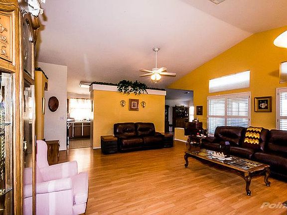 3841 Parkridge Ave. Living Room 1