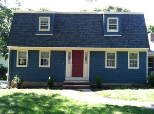 52 Bishop Dr, Cumberland, RI 02864