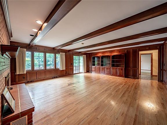 2nd image of 4035 Croydon Dr NW