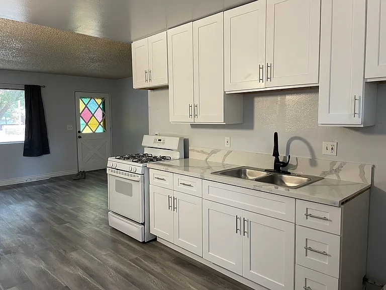101 W North Shore Dr — Photo 5