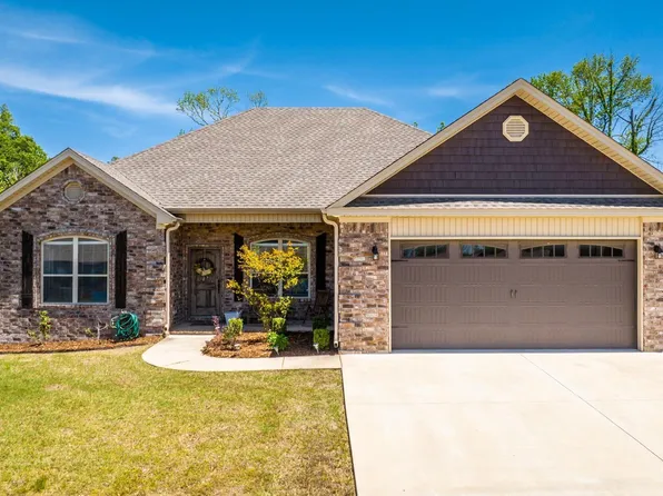 215 Mayberry Dr, Cabot, AR 72023