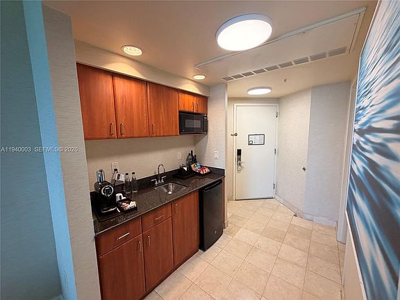 4th image of 18001 Collins Ave #2312
