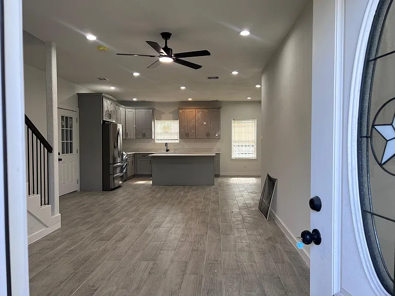 9210 Martell St — Photo 8