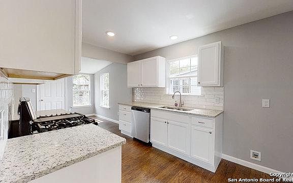 4th image of 318 Smallwood Dr
