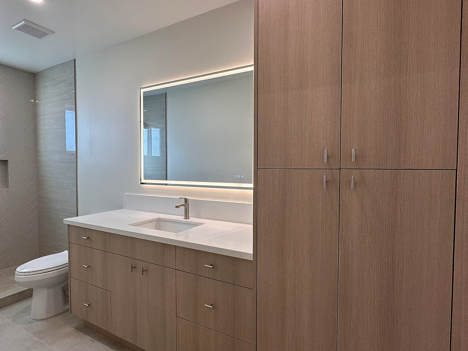 2 bed, 1200 sqft, $3,600 — Photo 3