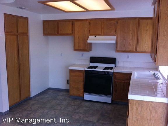 4th image of 15198 Indian Springs Dr