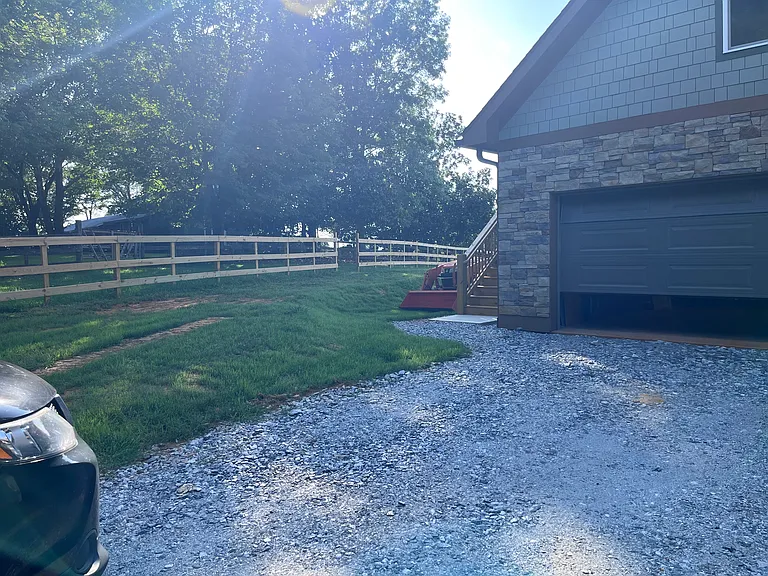 1025 Roy Grindle Rd #1 — Photo 11