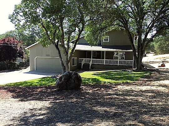 1st image of 18337 Pinewood Ct