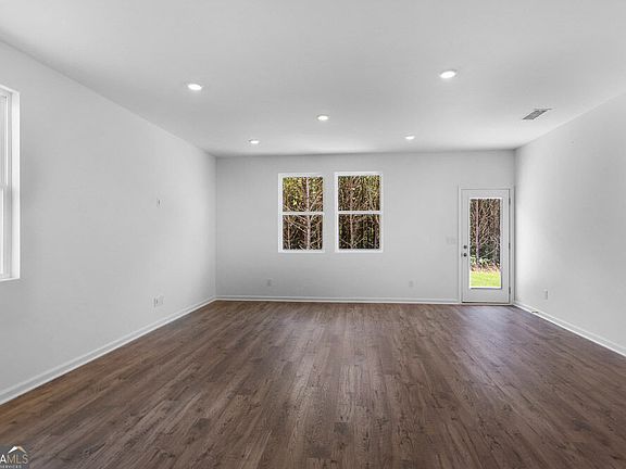 3rd image of 310 Remford Way