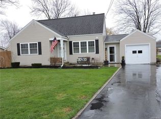 2746 Niagara Rd, Niagara Falls, NY 14304