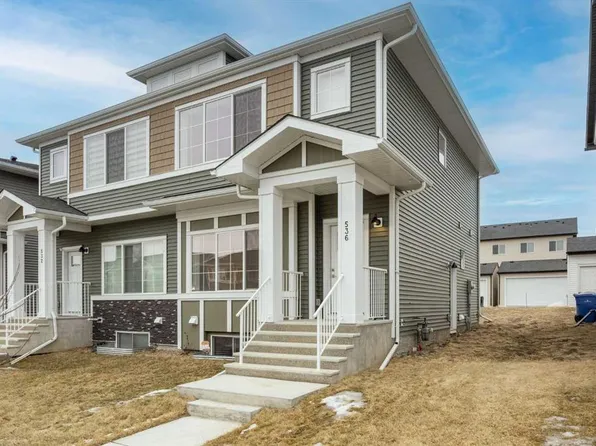 536 N Chelsea Gdns, Chestermere, AB T1X 2V5