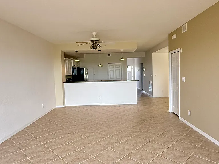 900 E Marion Ave #1202 — Photo 29