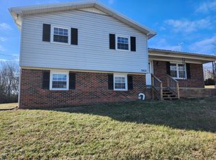 3021 Thompson Ln, Westmoreland, TN 37186