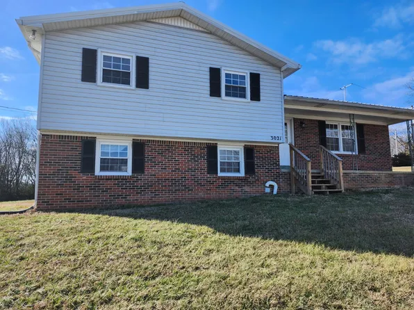 3021 Thompson Ln, Westmoreland, TN 37186