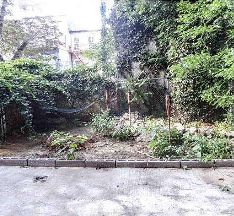 2nd image of 981 Greene Ave APT 1B